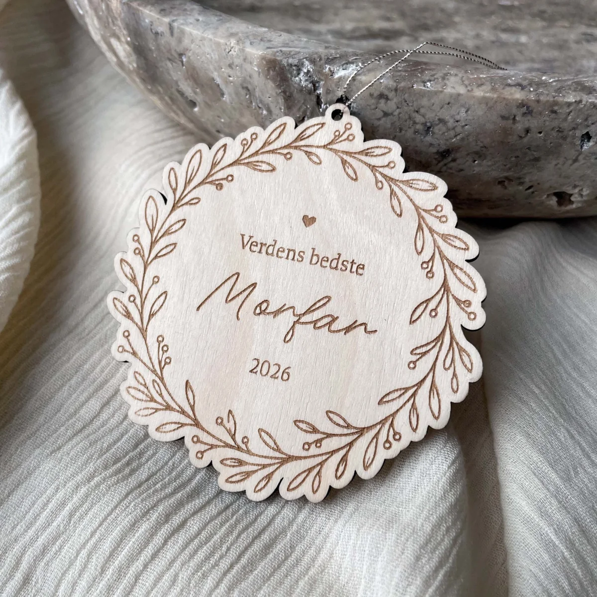 Juleophæng til morfar i træ – Verdens bedste morfar